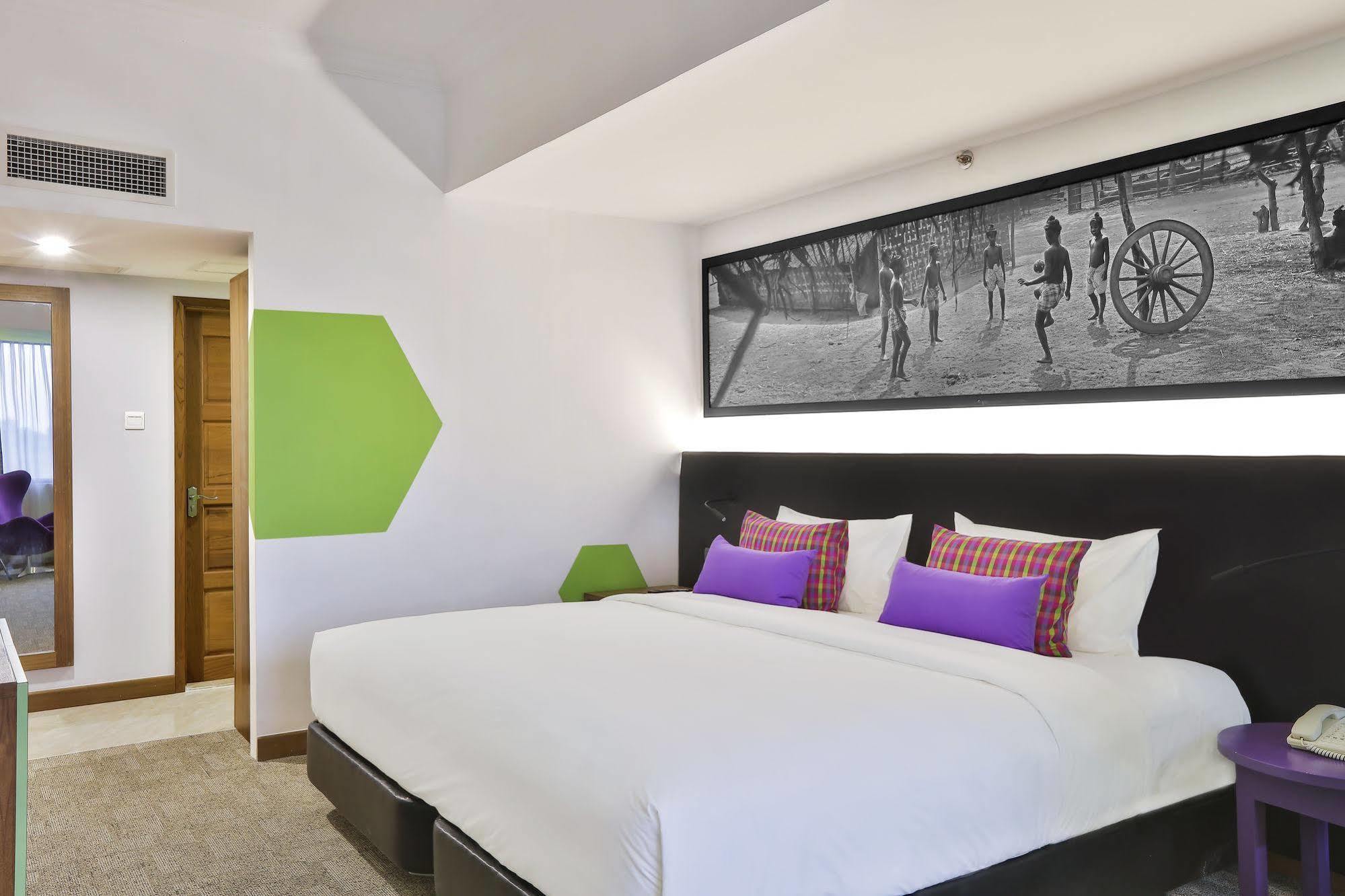 Stadium 4* Yangón